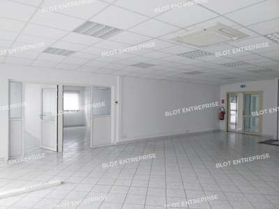 Location Locaux d'activités - Entrepôts à Briec
