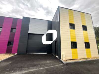 A louer Local d'activité 150m² Brieres les scelles