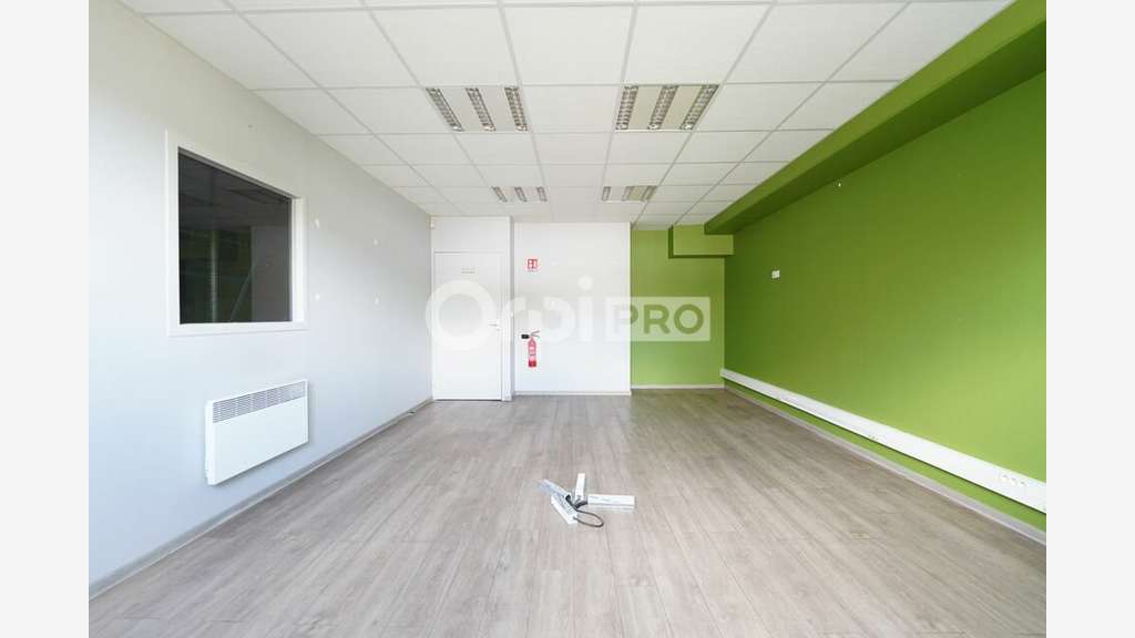 A louer local d'activité 348m² à Brignais déal