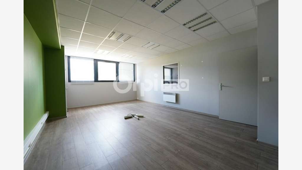 A louer local d'activité 348m² à Brignais déal