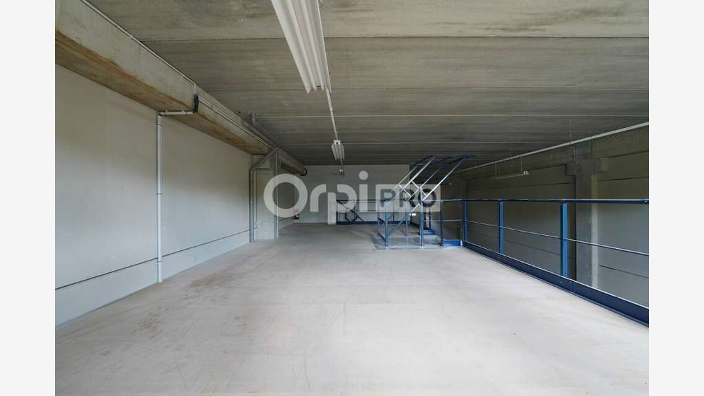 A louer local d'activité 348m² à Brignais déal