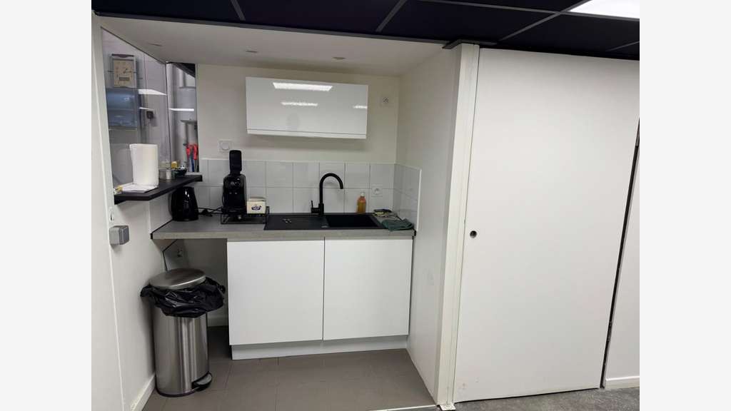 A louer local d'activité 270m² Lyon Sud A450/CD42