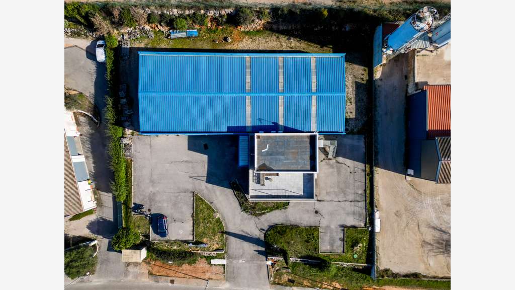 Location local 766m² à Brignoles ZAC Nicopolis