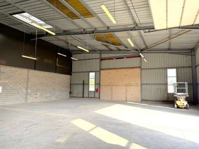 Location Locaux d'activités - Entrepôts à Brignoles