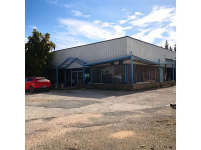 Location Locaux d'activités - Entrepôts à Brignoles