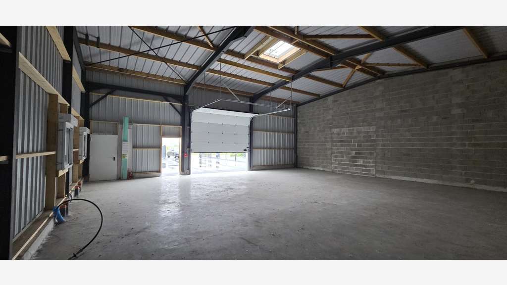 Loue local d'activité 188m² Brissac-Loire-Aubance