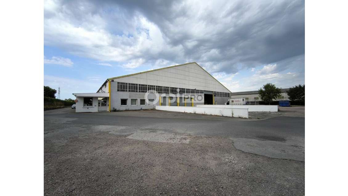 A louer entrepôt 2680m² à Brive Ouest proche A20