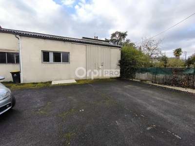 A louer entrepôt 120m² proche centre de Brive