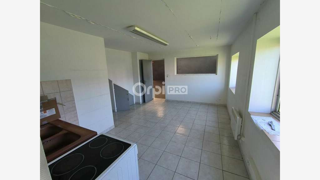 A louer entrepôt de 1000m² à Brive-la-Gaillarde