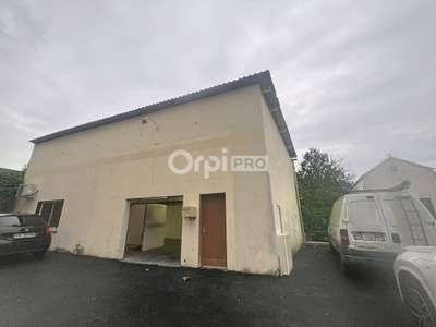 A louer entrepôt 70m² avec parkings Brive Caserne