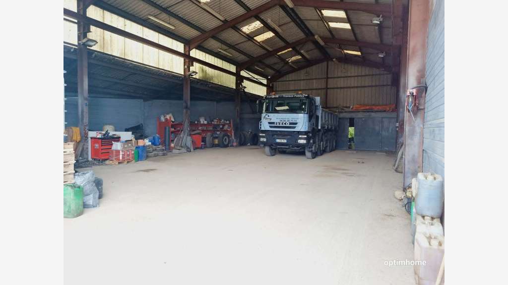 Local d'activité de 325m² à louer à Brive Ouest
