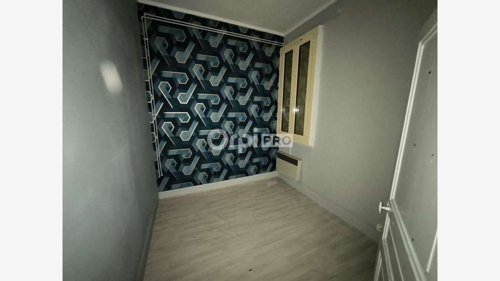 A louer local professionnel 390m² à Brive IUT