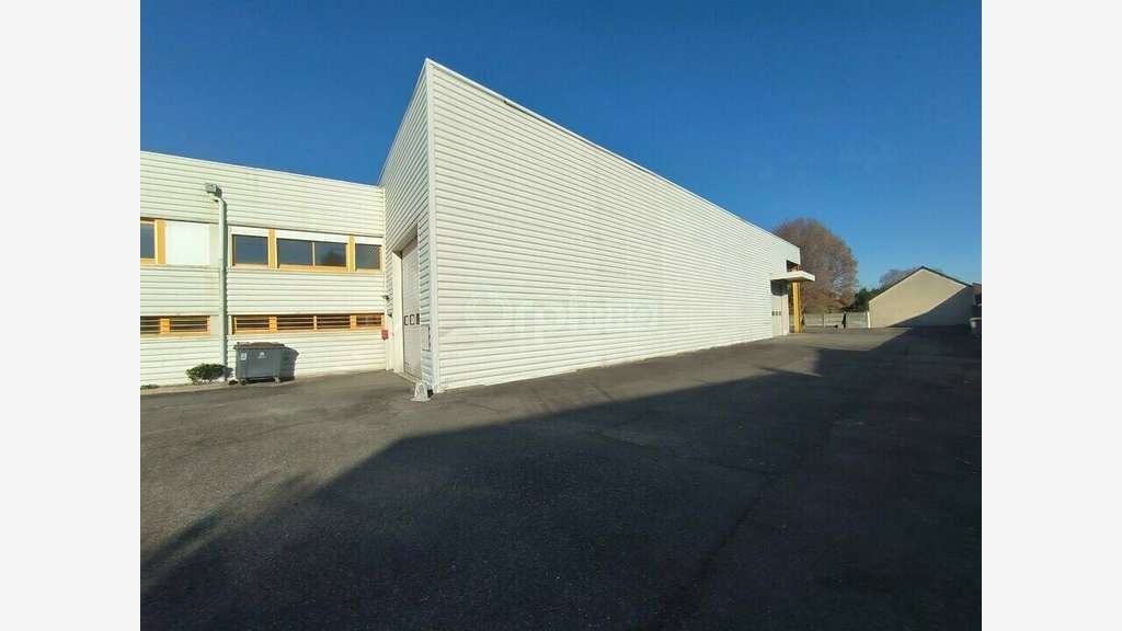 Bâtiment 1524m² à louer à Brive-la-Gaillarde