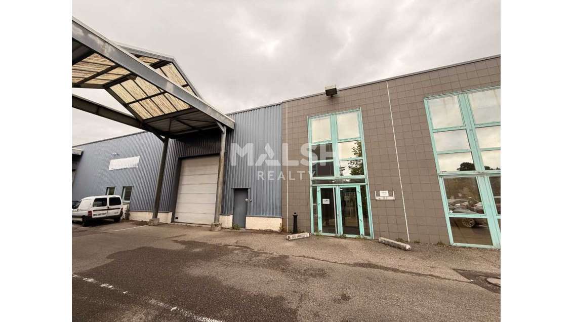 Locaux d'activités à louer 490m² divisible à Bron