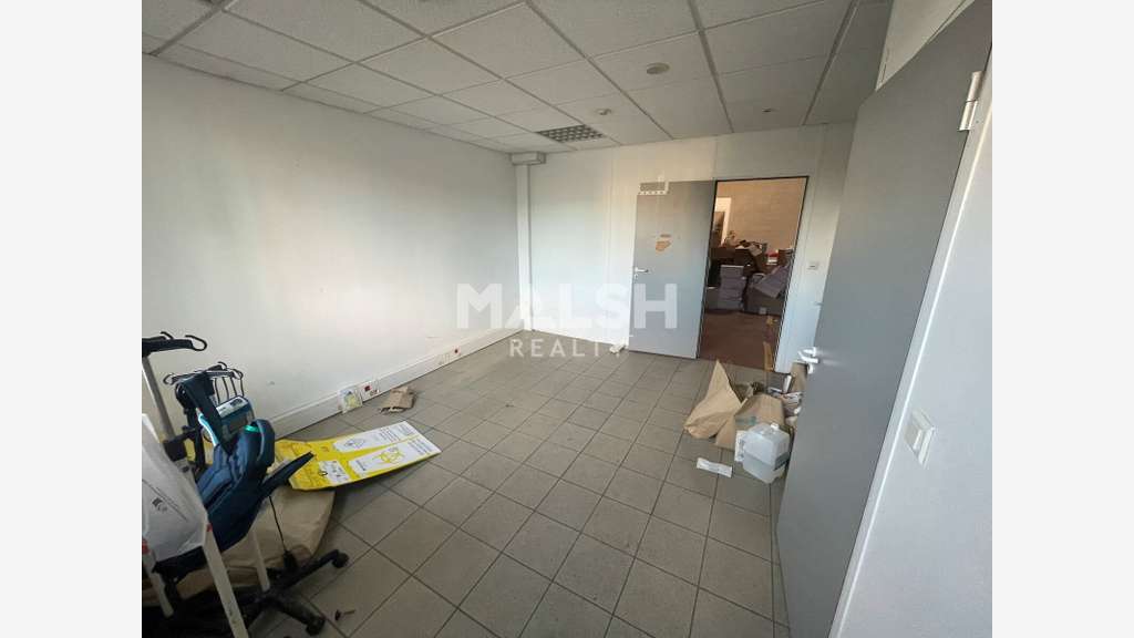 Locaux d'activités à louer 490m² divisible à Bron