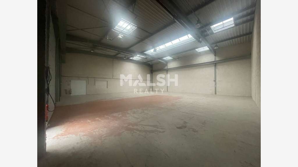 Locaux d'activités à louer 490m² divisible à Bron