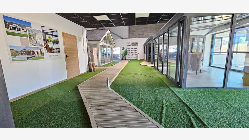 A louer local d'activités 563m² à Bruz