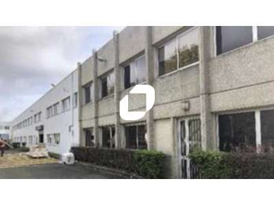 Location Locaux d'activités - Entrepôts à Buc