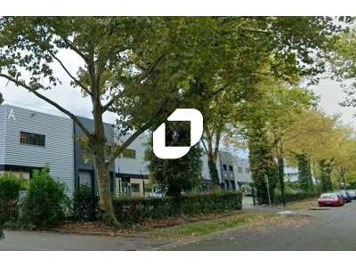 Location Locaux d'activités - Entrepôts à Buc