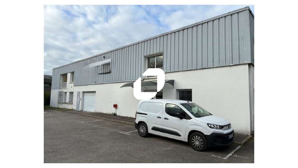 A louer Local d'activité 1470m² Buc