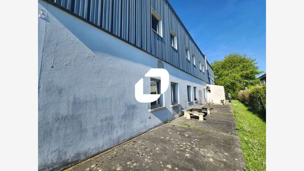 A louer Local d'activité 1470m² Buc