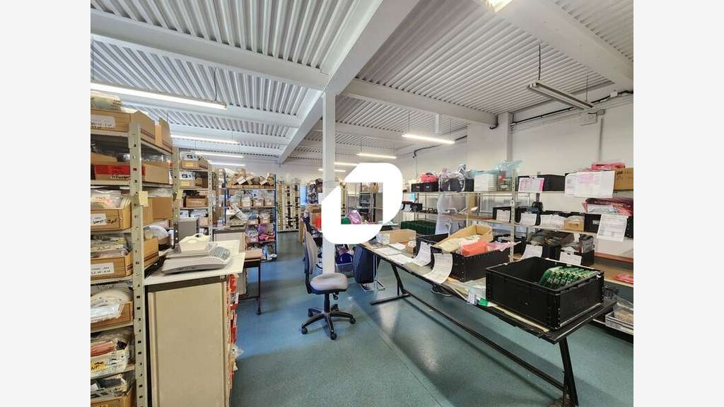 A louer Local d'activité 1470m² Buc