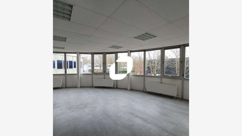 A louer Local d'activité 520m² Buc