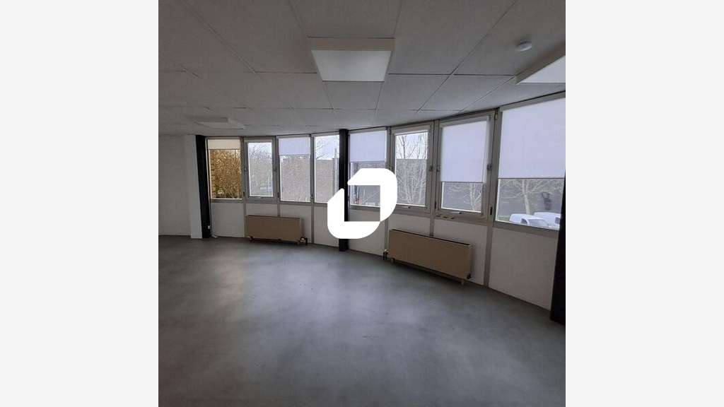 A louer Local d'activité 520m² Buc