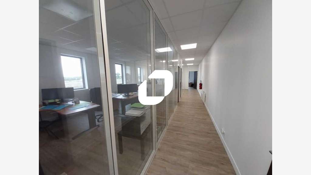 A louer Local d'activité 496m² Buchelay