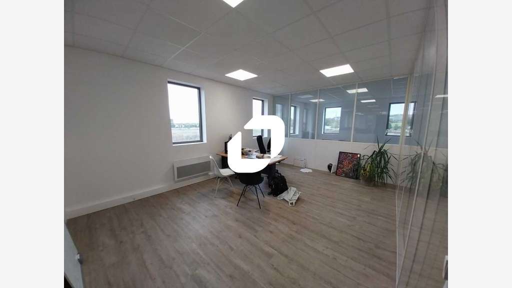 A louer Local d'activité 496m² Buchelay