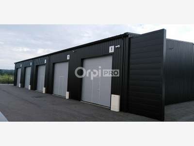 3 cellules entrepôt récent 600m² à louer à Buros