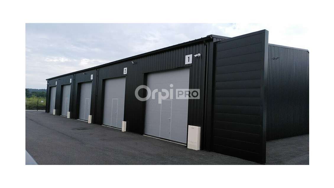 A Louer cellule brute de 60m² - PAU NORD