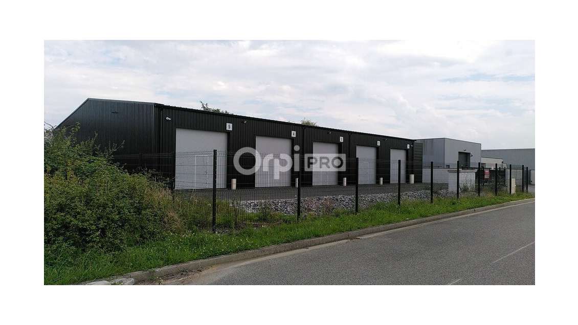 A Louer cellule aménagée de 120m² - PAU NORD