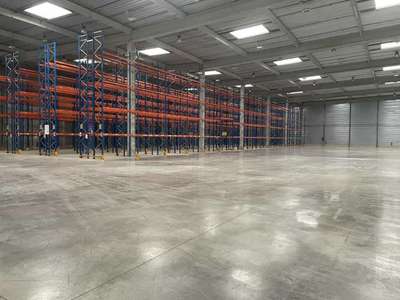 À louer entrepôt logistique 8762m² à Bussy-Lettrée