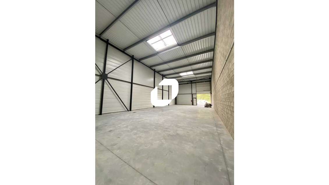 A louer Local d'activité 417m² Bussy saint georges