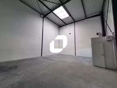 A louer Local d'activité 333m² Bussy saint georges