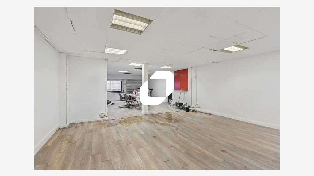 A louer Local d'activité 351m² Cachan