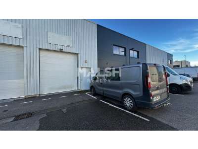 Location Locaux d'activités - Entrepôts à Cailloux-sur-Fontaines