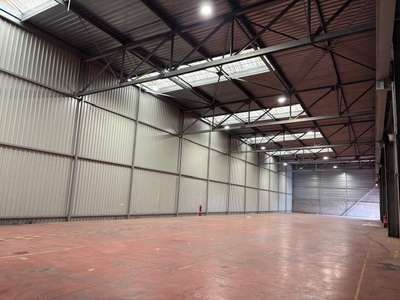 À louer – Local d'activités de 1 000 m² dans la zo