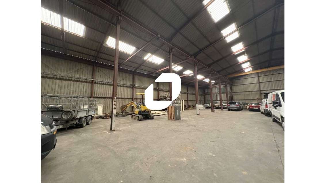 A louer Local d'activité 400m² Camblanes et meynac