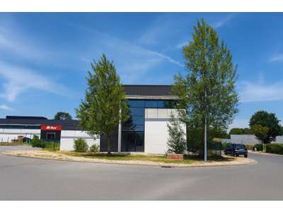 Location Locaux d'activités - Entrepôts à Canéjan