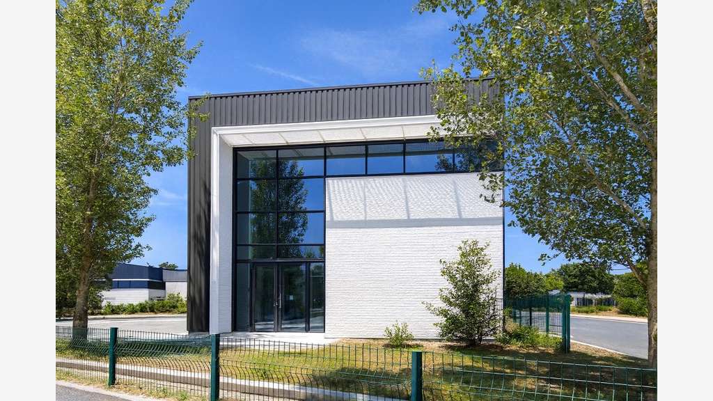 Entrepôt neuf 505m² à louer ZI Bersol-Actipolis