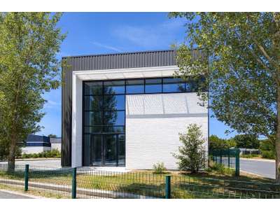 Location Locaux d'activités - Entrepôts à Canéjan