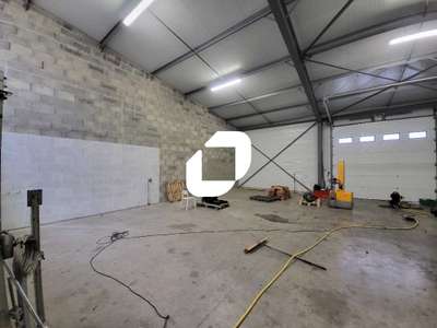 Location Locaux d'activités - Entrepôts à Canéjan