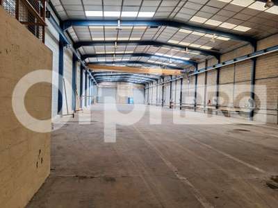 A louer local d'activité 1520m² à Canly proche A1 