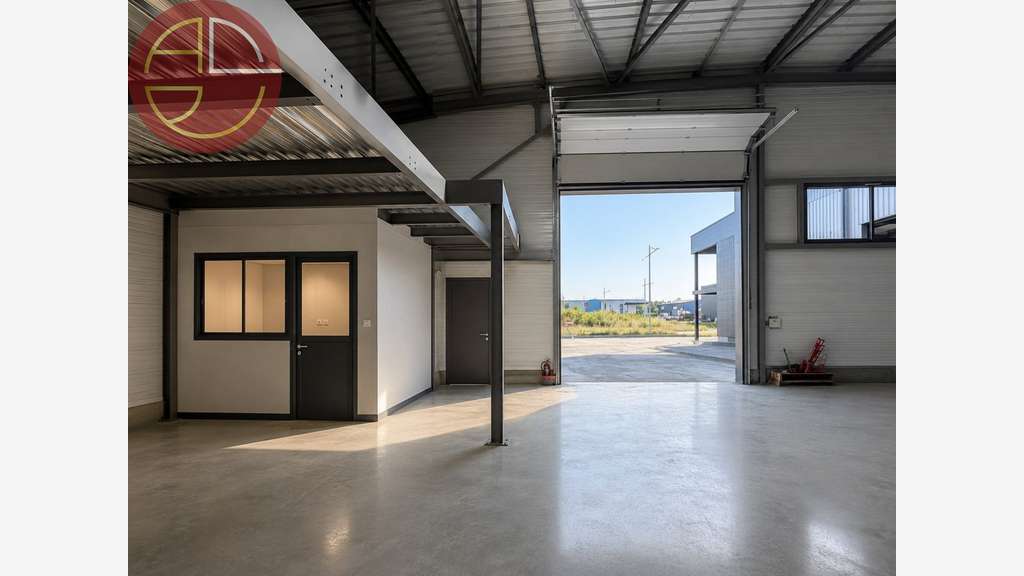 Location local d'activité neuf de 248m² à Carbonne
