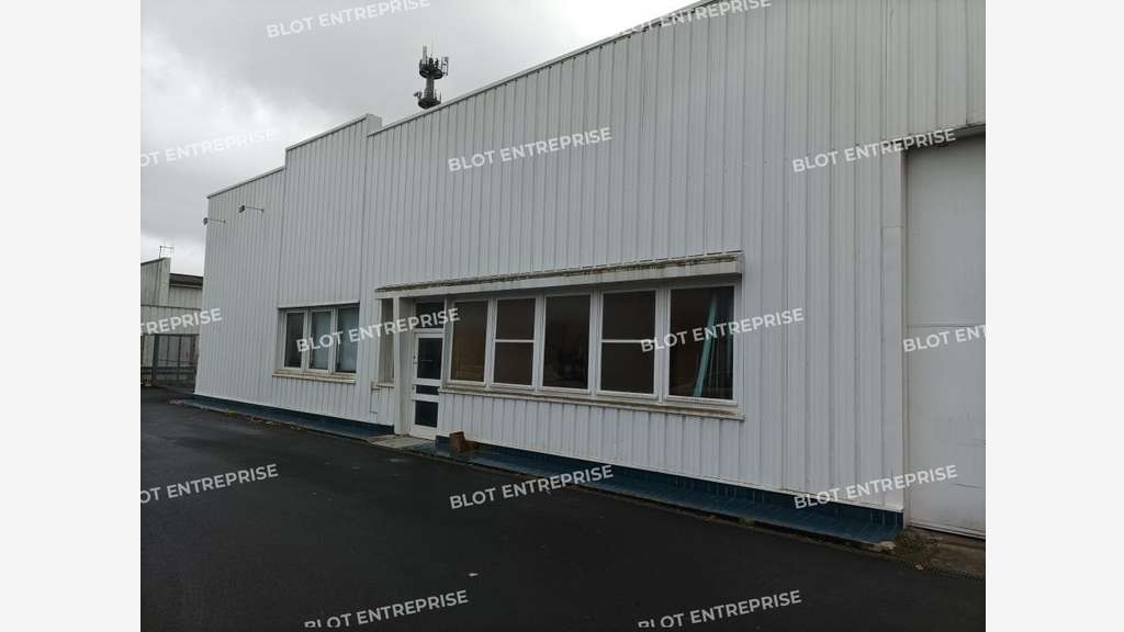 A louer locaux d'activités 530m² à Carquefou