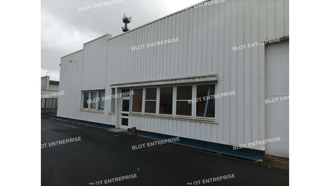 A louer locaux d'activités 530m² à Carquefou