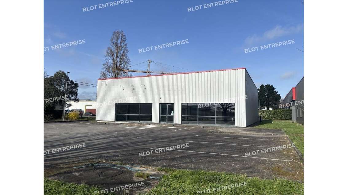 A louer local d'activités 355m² à Carquefou