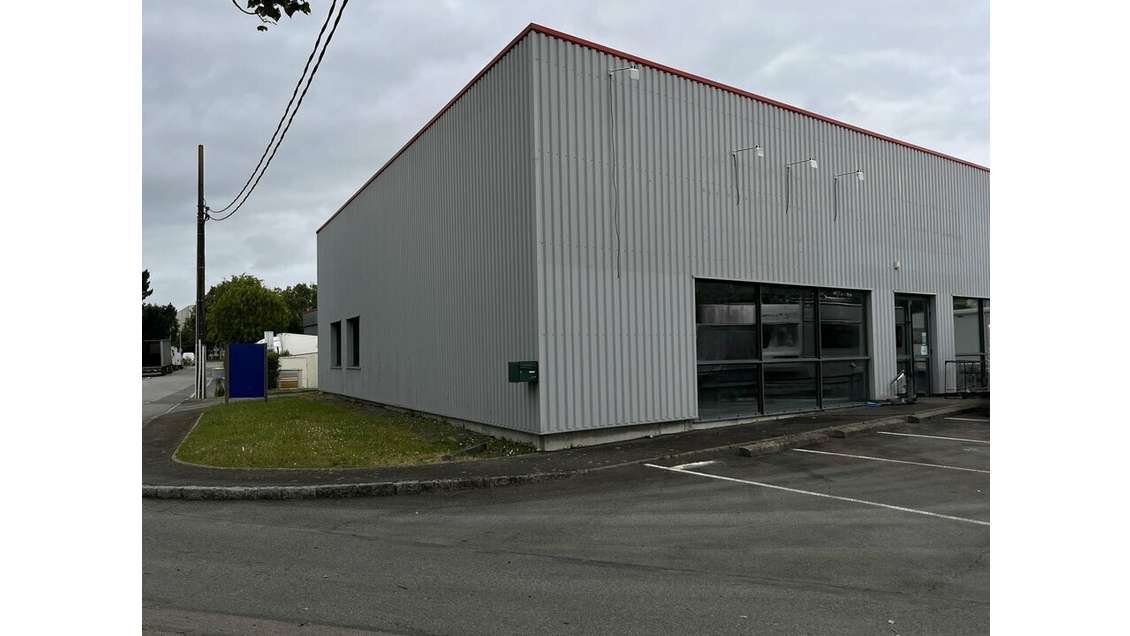 A louer local de 355m² ZI Belle Étoile Carquefou